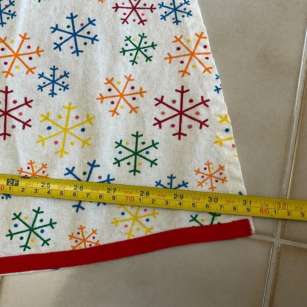Snowflake Apron – Adjustable Red Ties Unisex